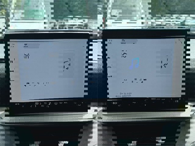 Certified 2025 Ford Explorer Active image 16