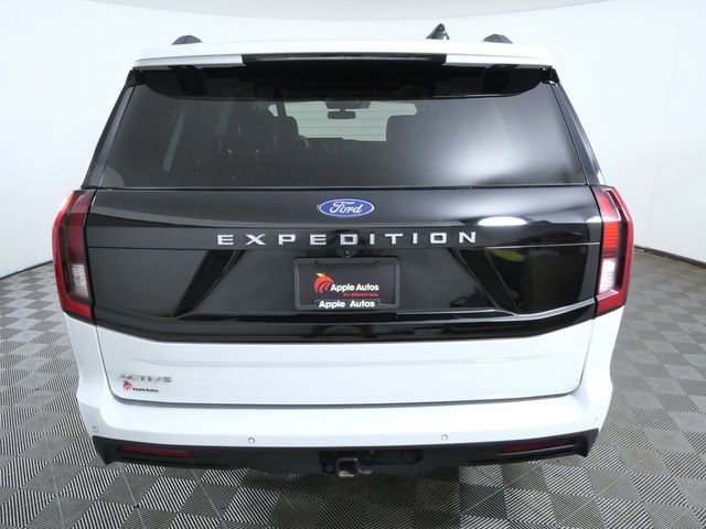 Certified 2025 Ford Expedition Active AWD/4WD image 8