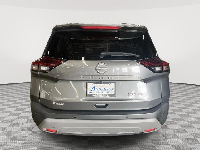 Used 2023 Nissan Rogue SV image 4
