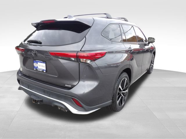 Used 2022 Toyota Highlander XSE AWD/4WD image 8