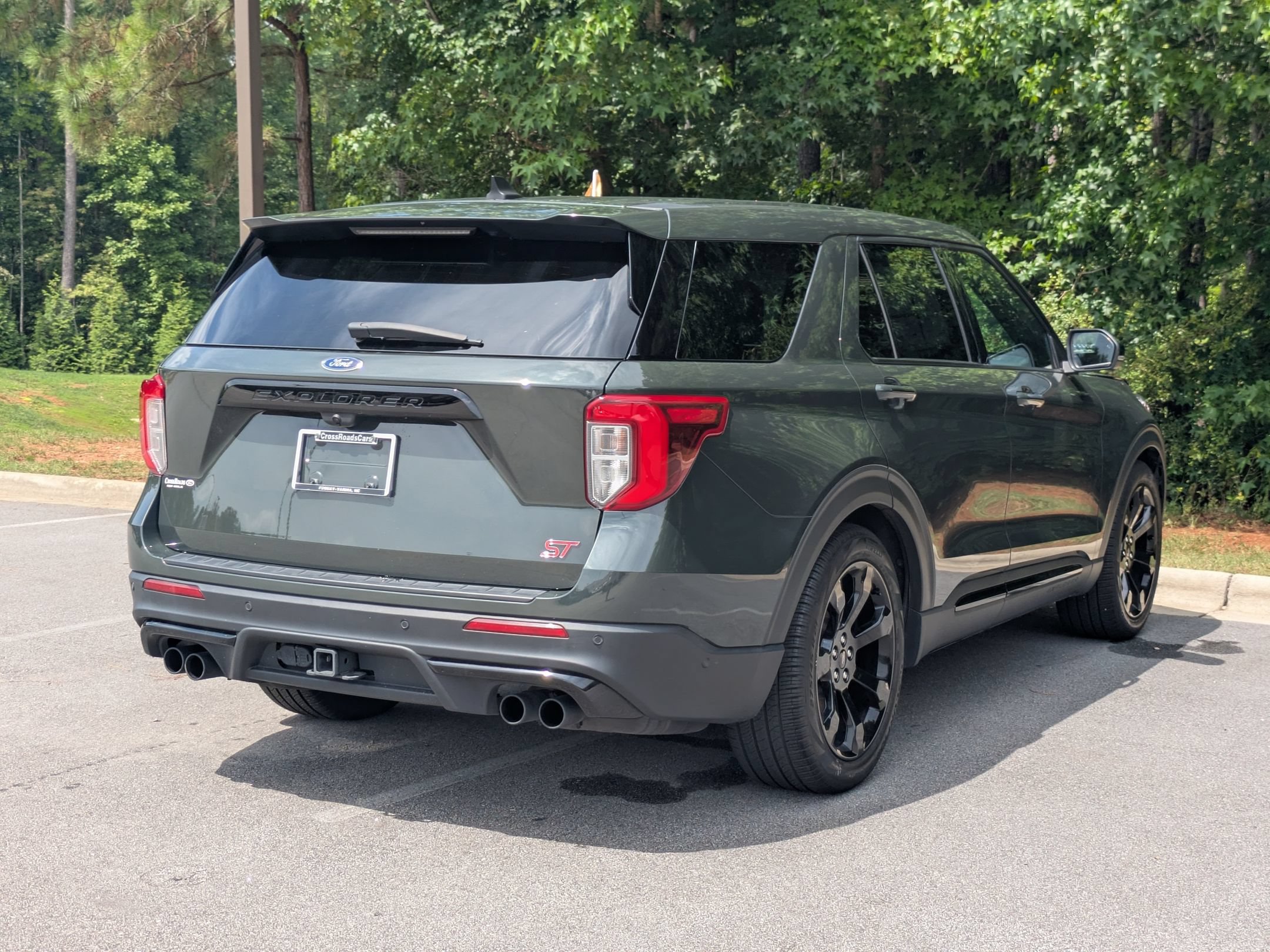 Certified 2022 Ford Explorer ST w/ Equipment Group 401A AWD/4WD image 3