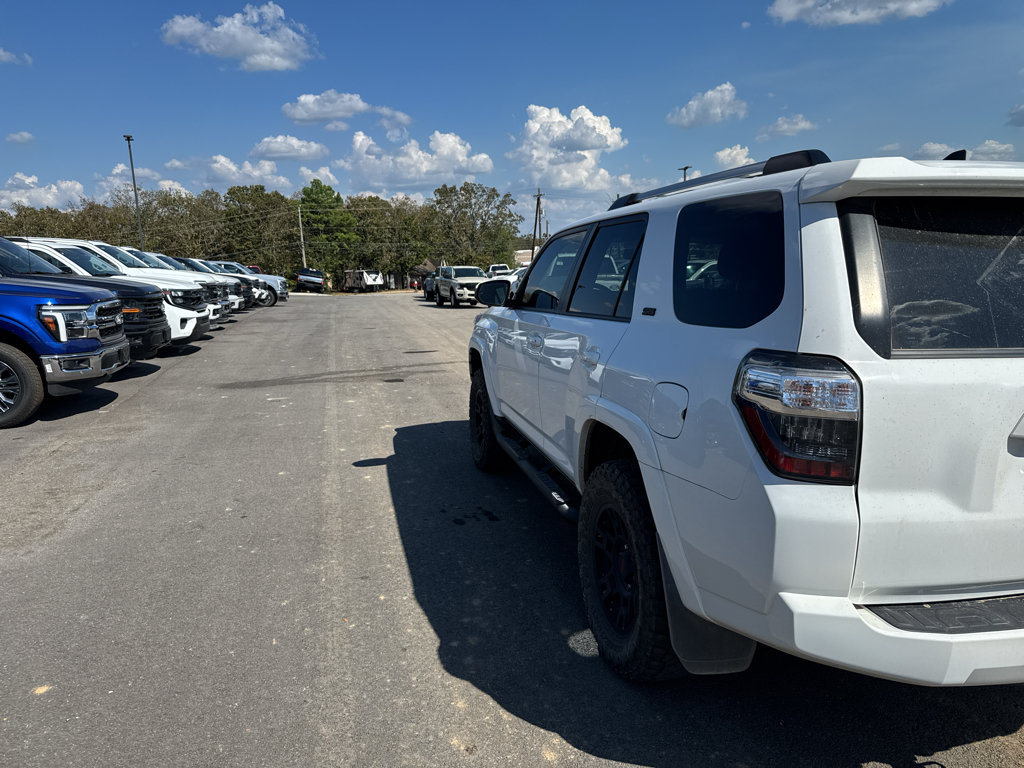 Used 2023 Toyota 4Runner SR5 AWD/4WD image 6