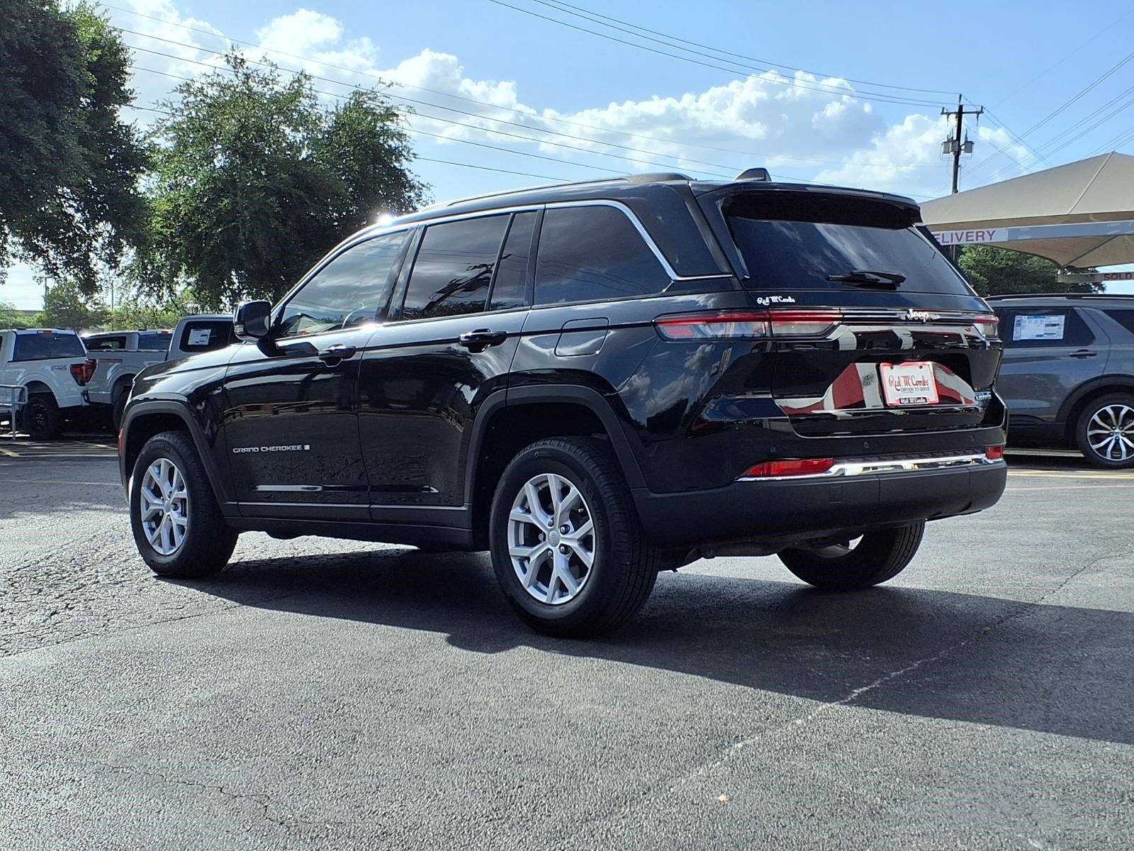 Used 2022 Jeep Grand Cherokee Limited RWD image 7