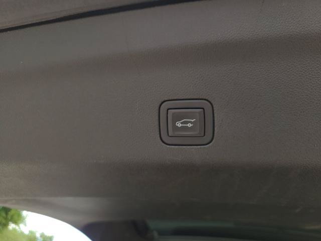 Used 2024 Chevrolet Tahoe LT RWD image 15