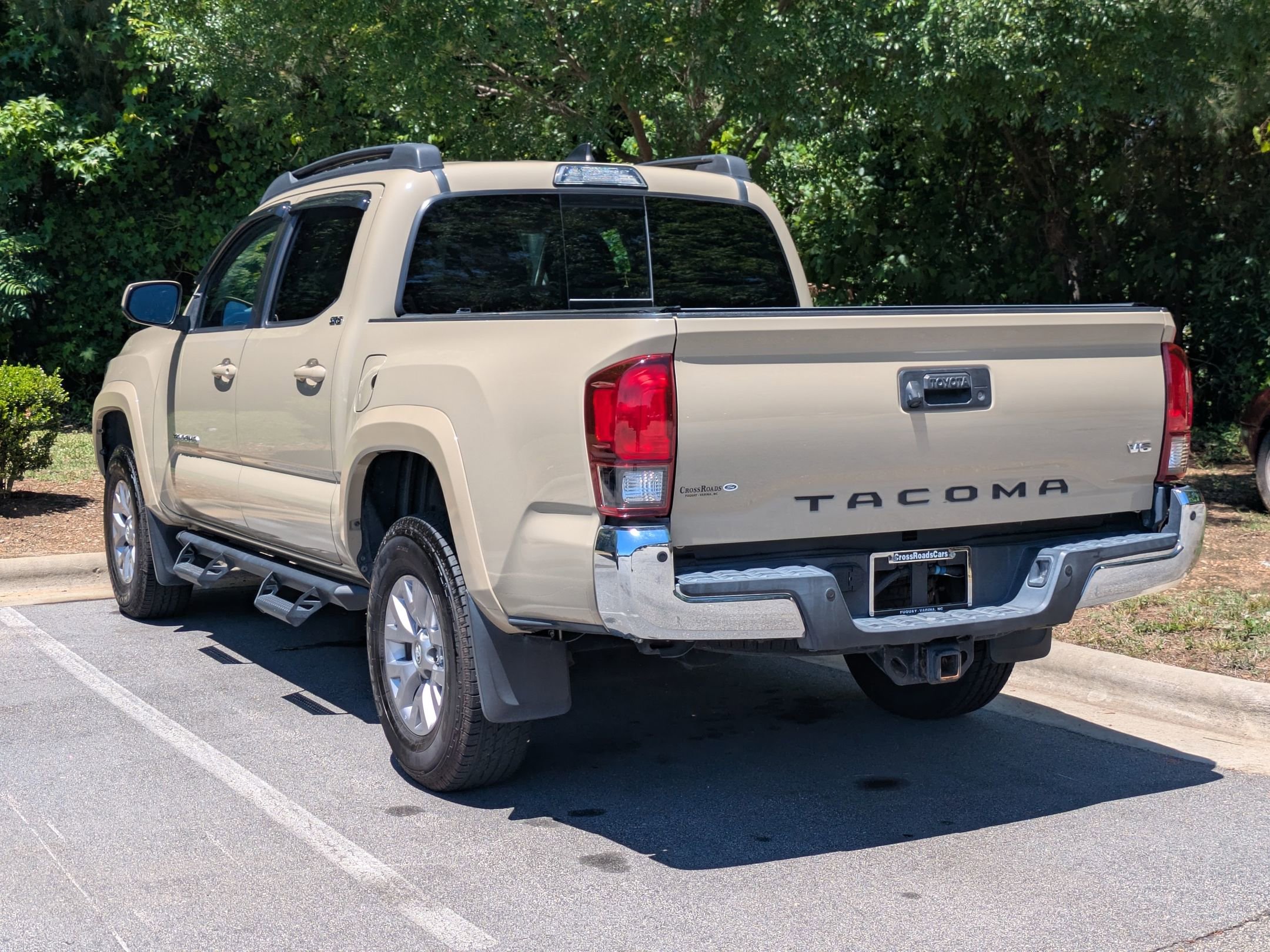 Used 2019 Toyota Tacoma SR5 RWD image 5