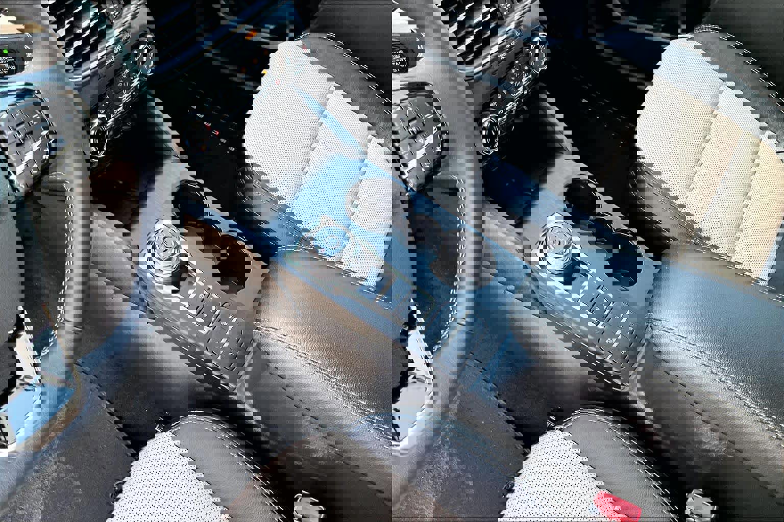 Certified 2022 Ford Escape Titanium w/ Titanium Elite Package image 19