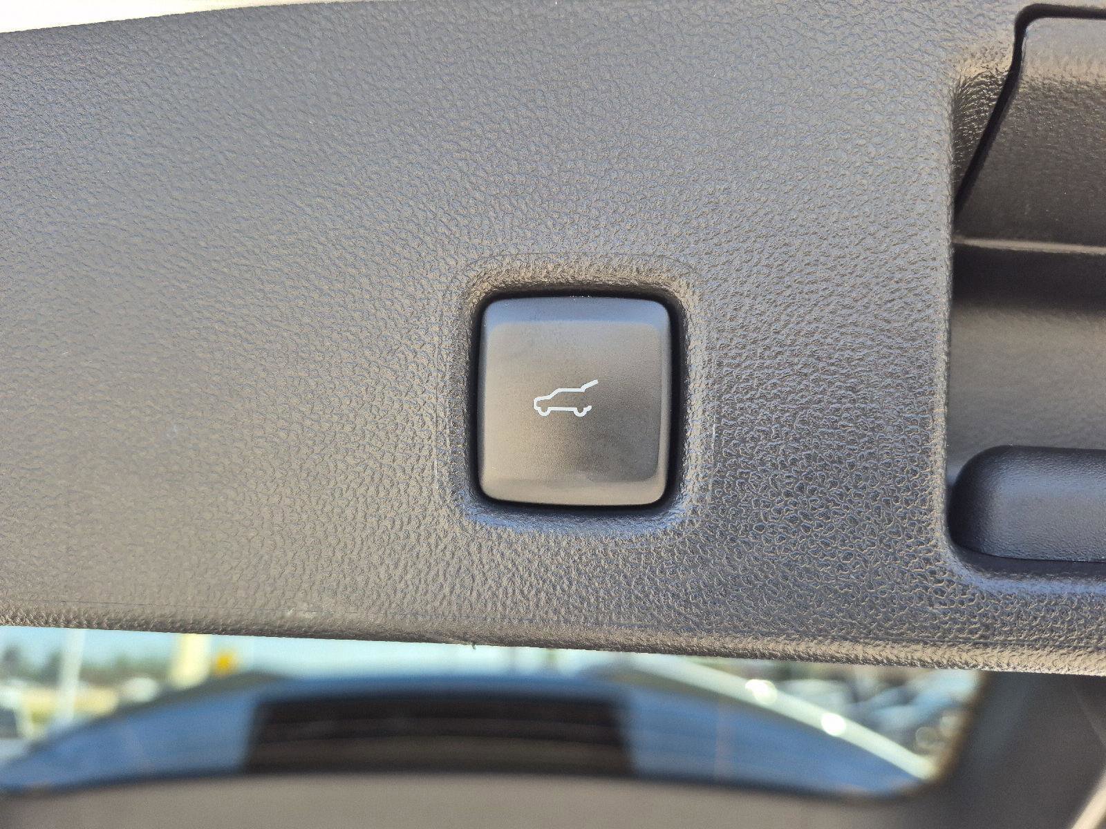 Certified 2024 Ford Escape ST-Line image 8