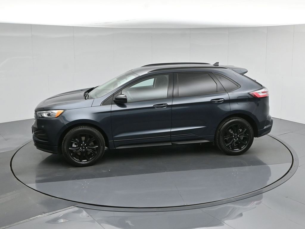 Certified 2022 Ford Edge SE w/ Black Appearance Package image 23