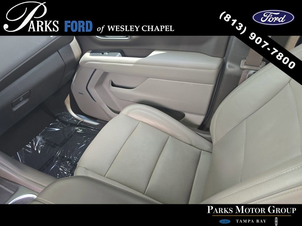 Used 2021 GMC Yukon SLT w/ SLT Luxury Plus Package AWD/4WD image 14