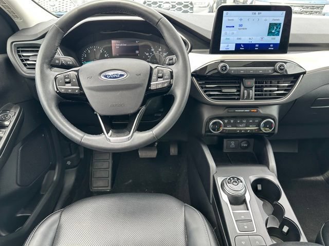 Certified 2022 Ford Escape SEL AWD/4WD image 17