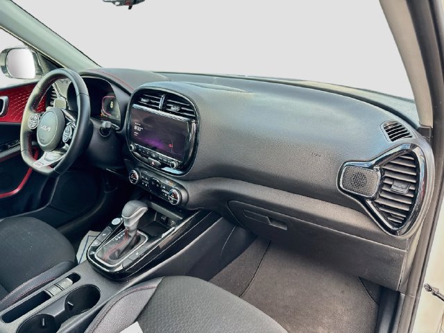 Used 2023 Kia Soul GT-Line w/ GT-Line Technology Package FWD image 39