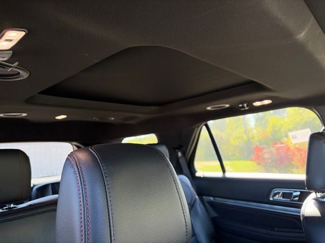 Certified 2018 Ford Explorer Sport AWD/4WD image 6