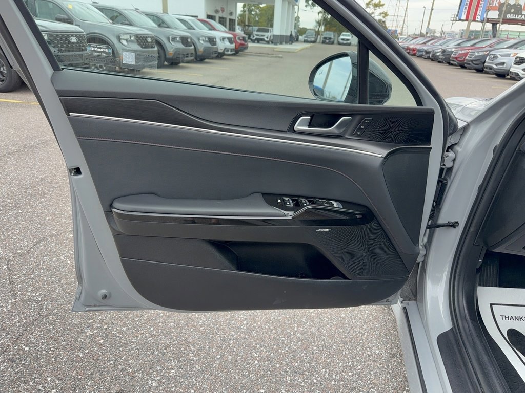 Used 2024 Kia K5 GT w/ GT1 Package image 8