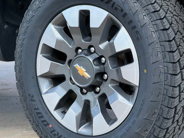 Used 2022 Chevrolet Silverado 2500 Custom w/ Custom Convenience Package AWD/4WD image 12