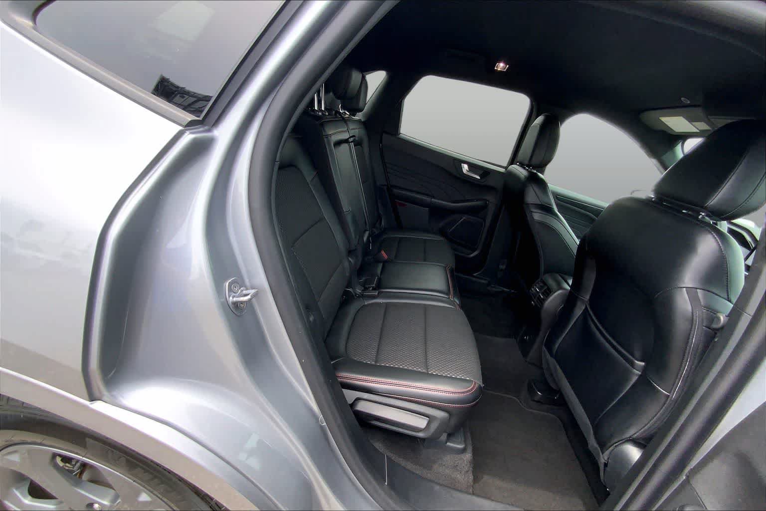 Certified 2024 Ford Escape ST-Line w/ Tech Pack #1 FWD image 19