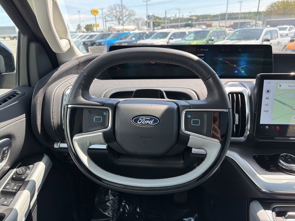 Certified 2025 Ford Expedition Max Platinum image 27