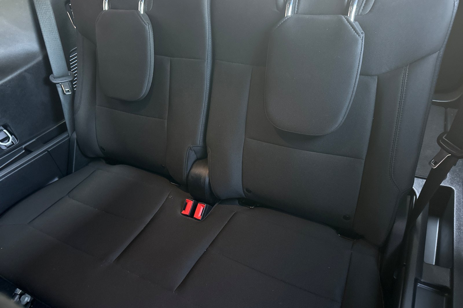 Certified 2023 Ford Explorer XLT RWD image 18