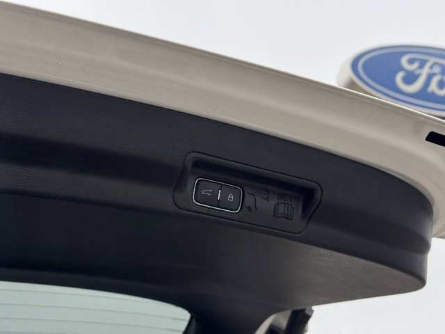 Certified 2025 Ford Explorer Platinum w/ Ultimate Package image 39