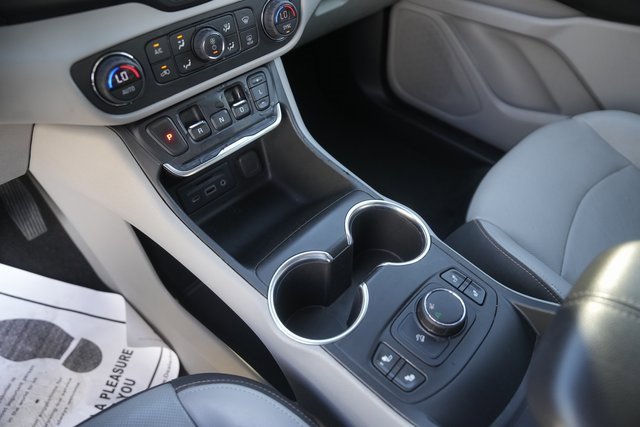 Used 2018 GMC Terrain SLT image 27