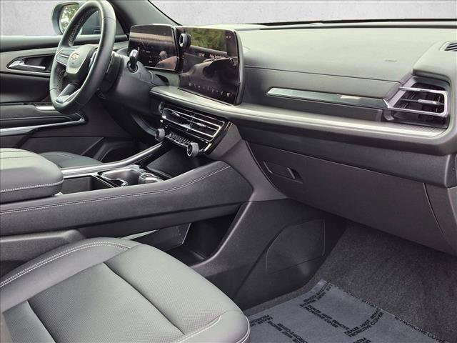 Used 2025 Chevrolet Traverse LT w/ Driver Confidence Package FWD image 20