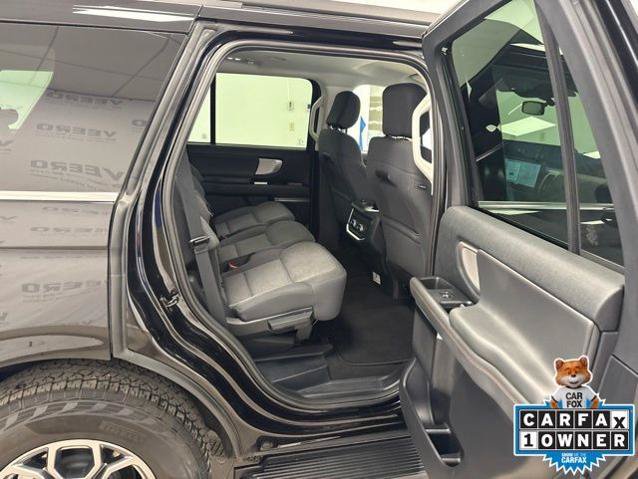 Certified 2025 Ford Expedition Active AWD/4WD image 14
