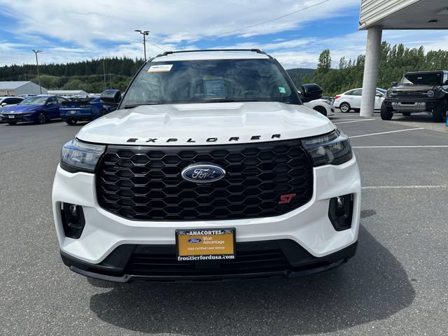 Certified 2025 Ford Explorer ST AWD/4WD image 8