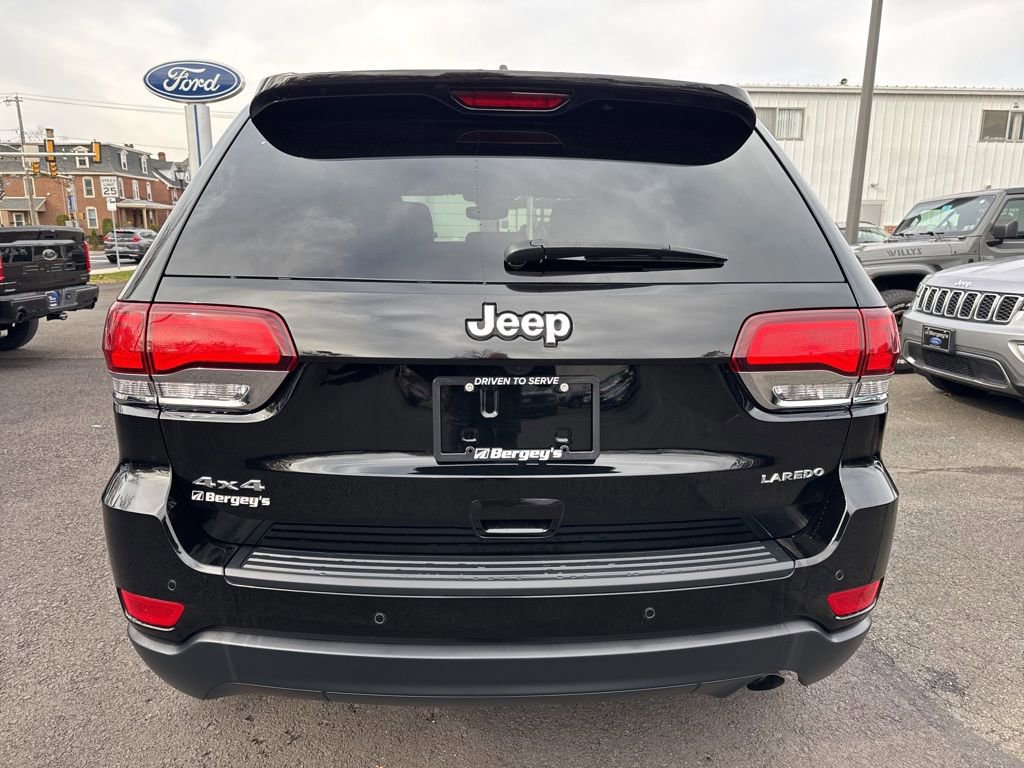 Used 2022 Jeep Grand Cherokee Laredo X image 4