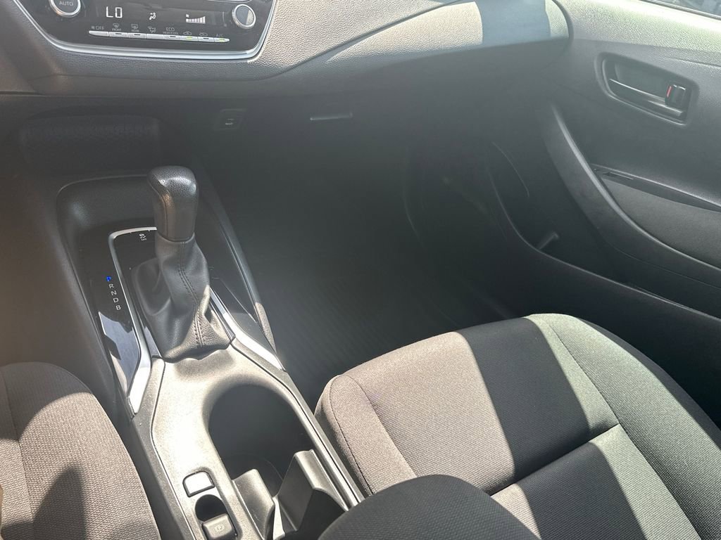 Used 2024 Toyota Corolla LE FWD image 30