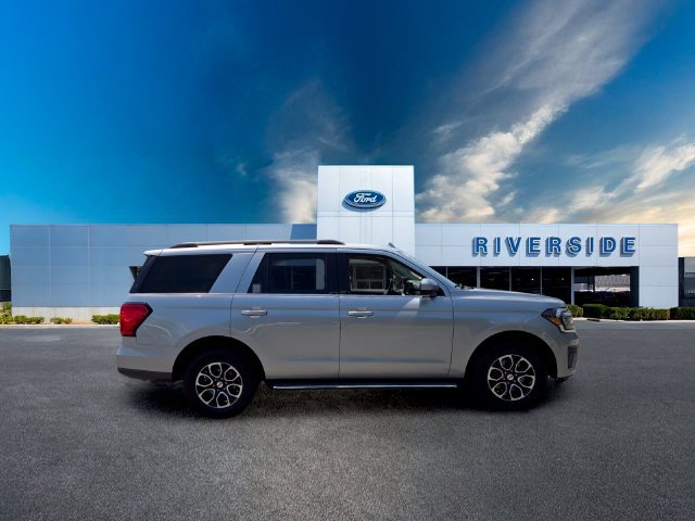 Certified 2022 Ford Expedition XLT AWD/4WD image 8