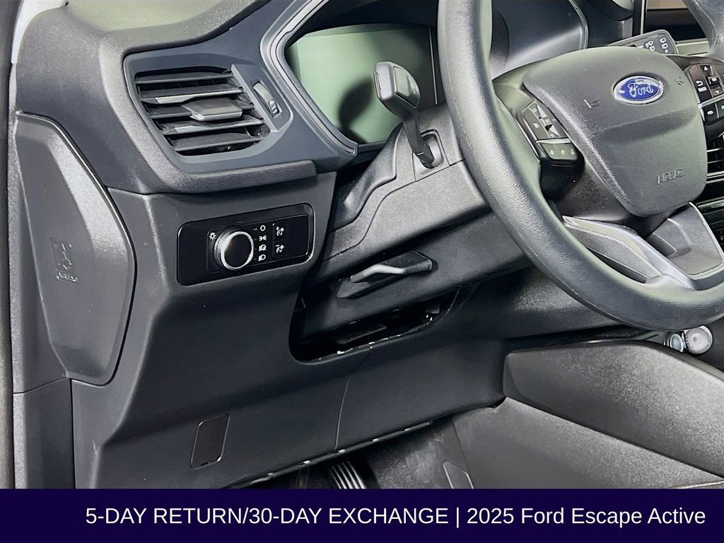 Certified 2025 Ford Escape Active image 12