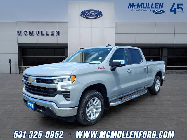 Used 2024 Chevrolet Silverado 1500 LT w/ Z71 Off-Road Package AWD/4WD image 1