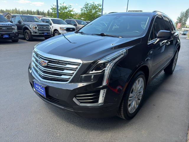 Used 2019 Cadillac XT5 Premium Luxury w/ Driver Assist Package AWD/4WD image 3