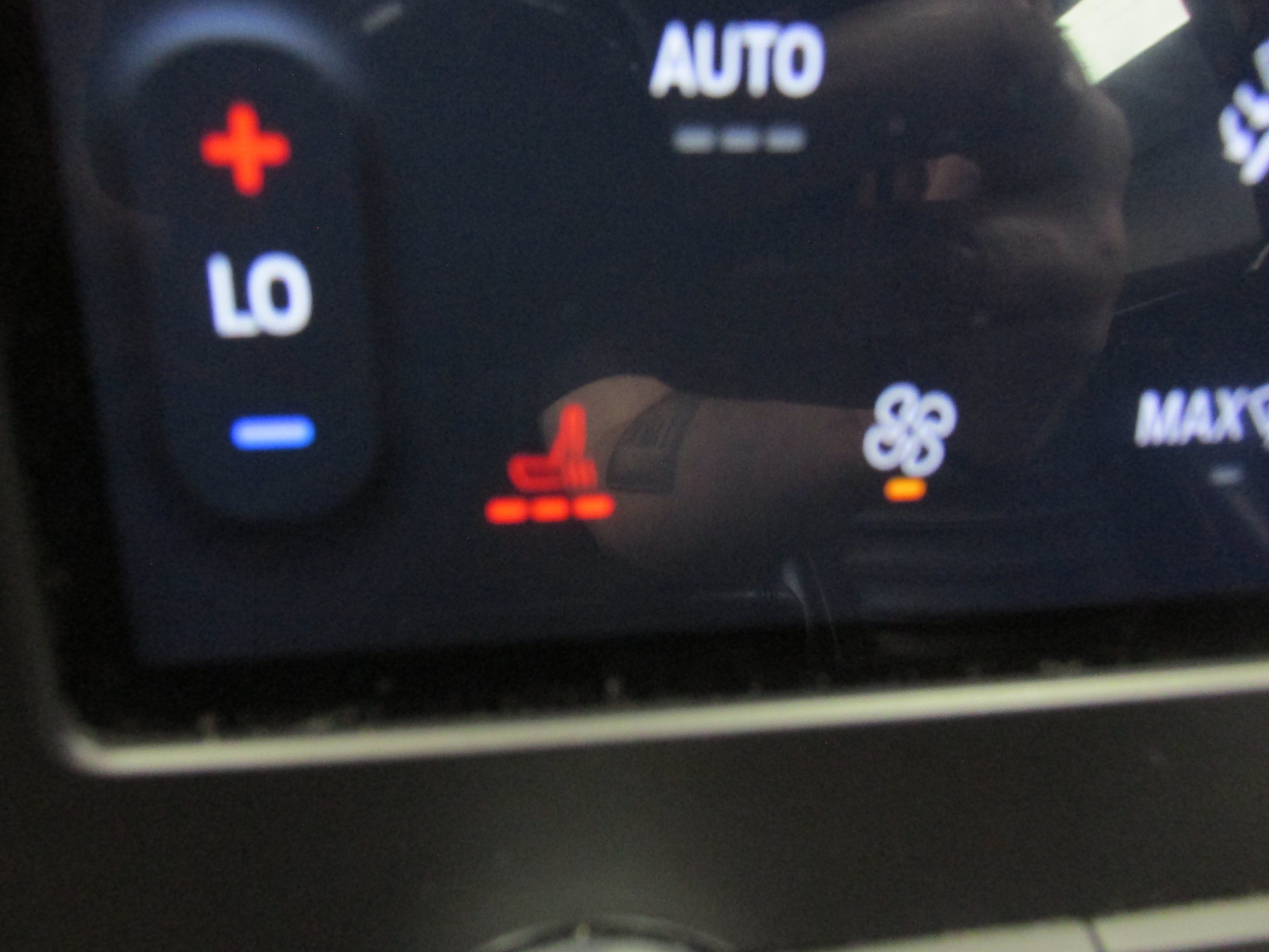 Certified 2024 Ford Edge SEL AWD/4WD image 37