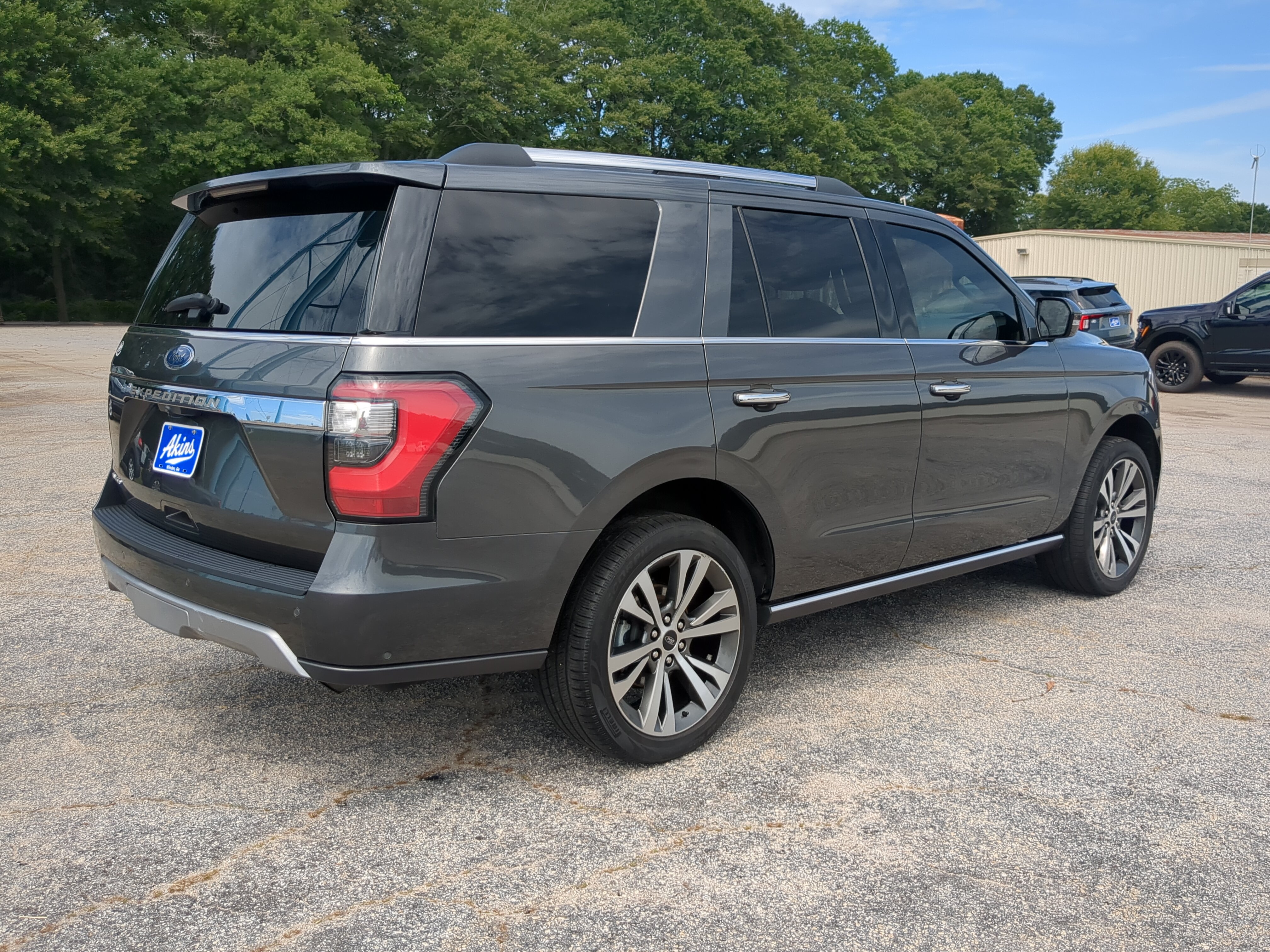 Certified 2021 Ford Expedition Limited RWD image 3