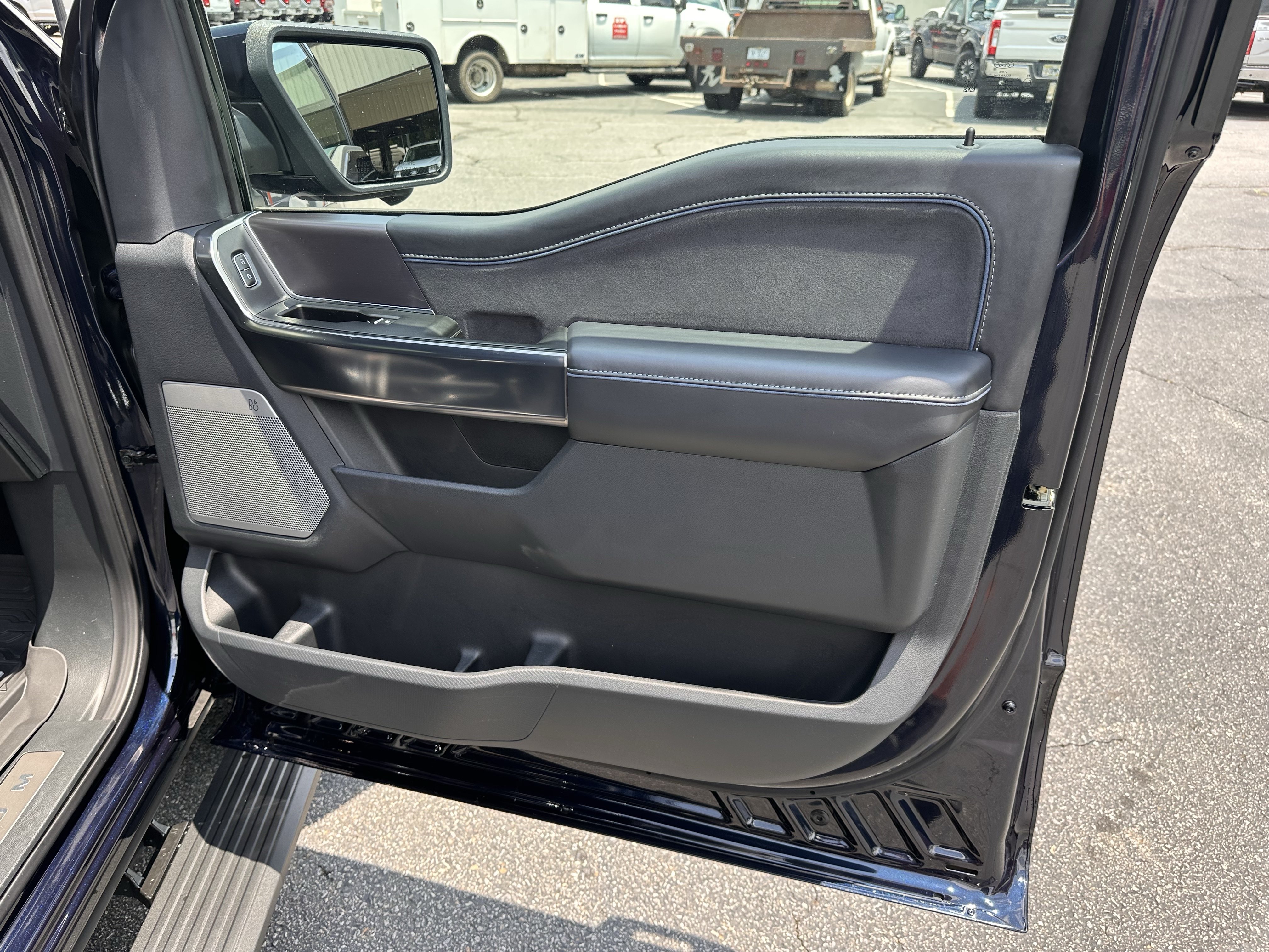 Certified 2025 Ford F150 Platinum AWD/4WD image 16