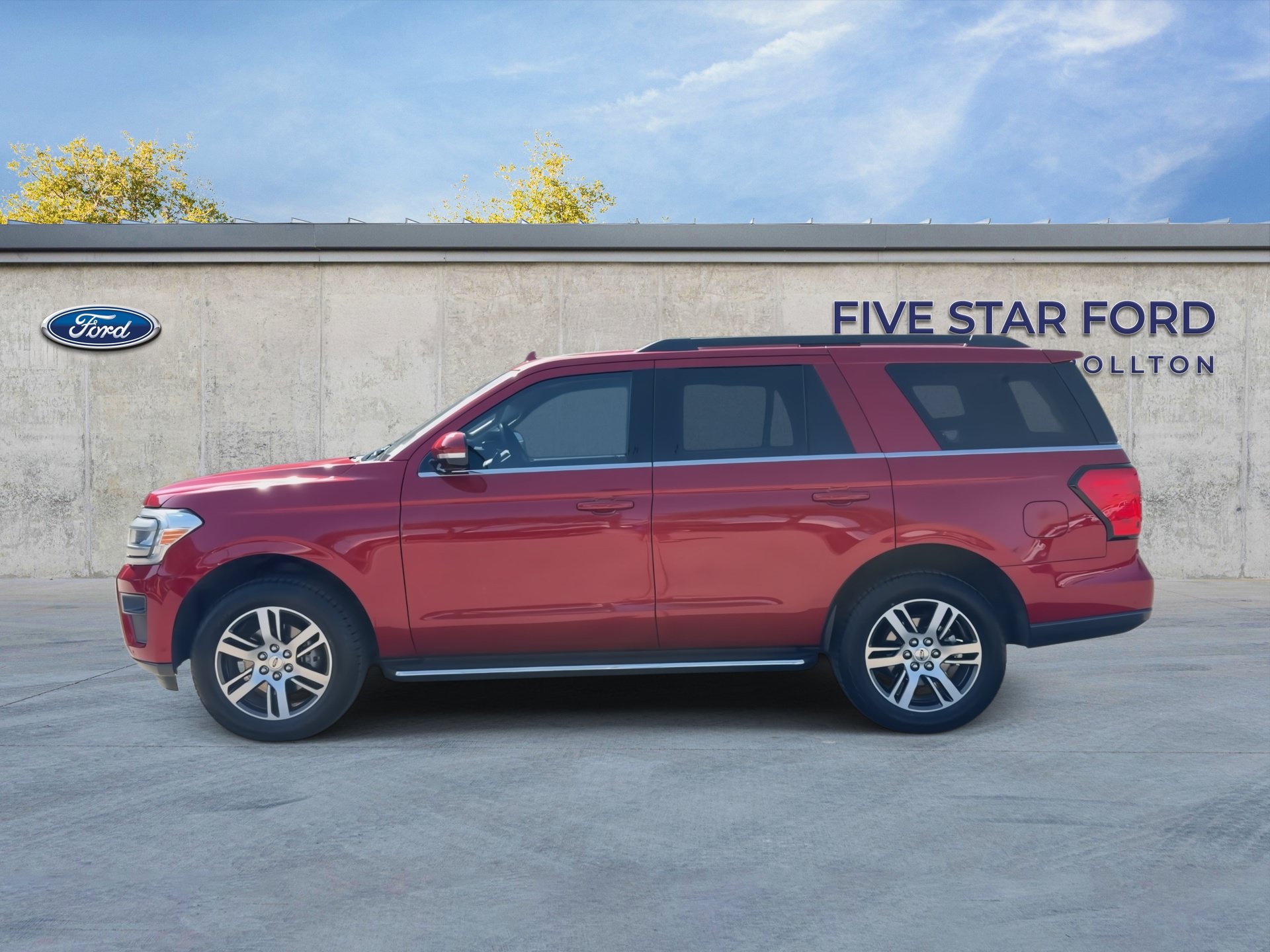 Certified 2022 Ford Expedition XLT RWD image 5