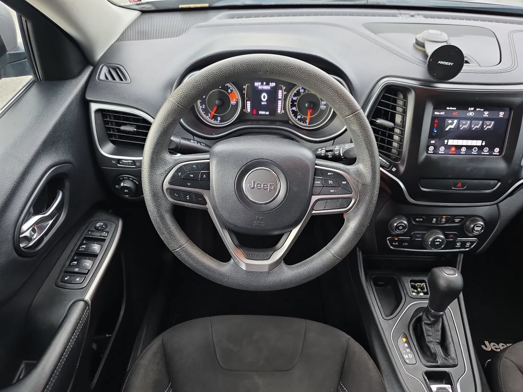 Used 2019 Jeep Cherokee Latitude w/ Popular Appearance Group FWD image 15