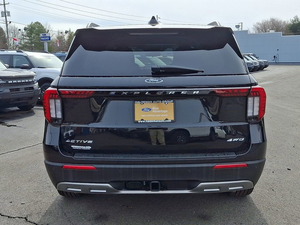 Certified 2025 Ford Explorer Active w/ Active Comfort Package image 4