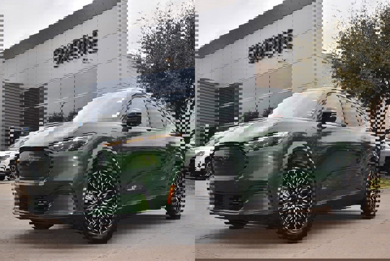 Certified 2025 Ford Mustang Mach-E Premium image 2