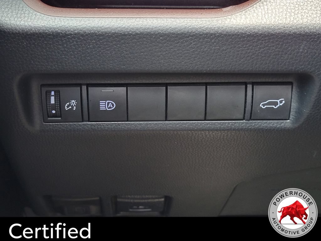 Used 2022 Toyota RAV4 Limited FWD image 28