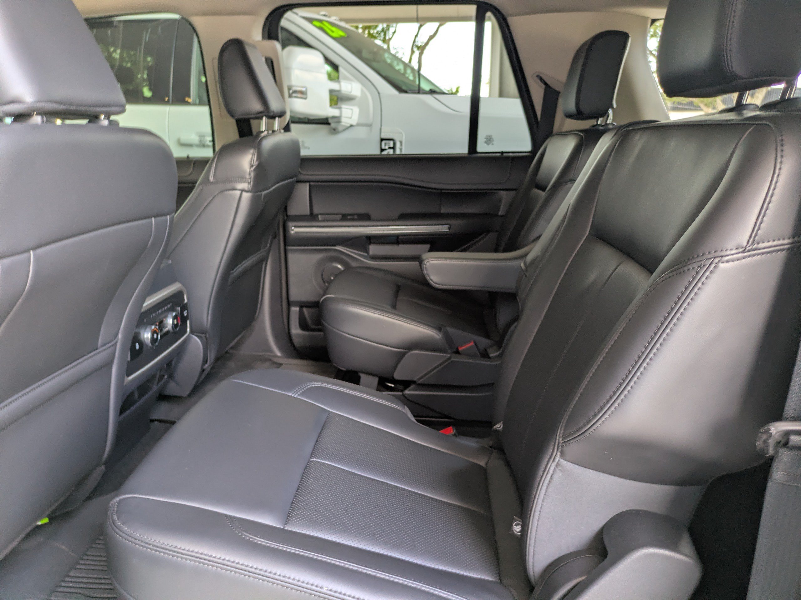 Certified 2024 Ford Expedition Max XLT RWD image 16