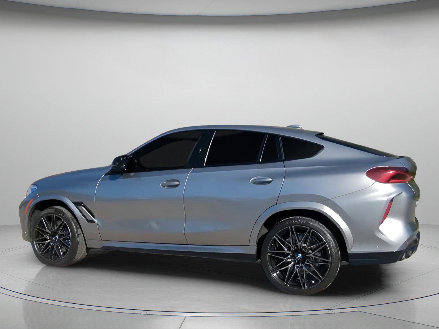 Used 2021 BMW X6 M image 10