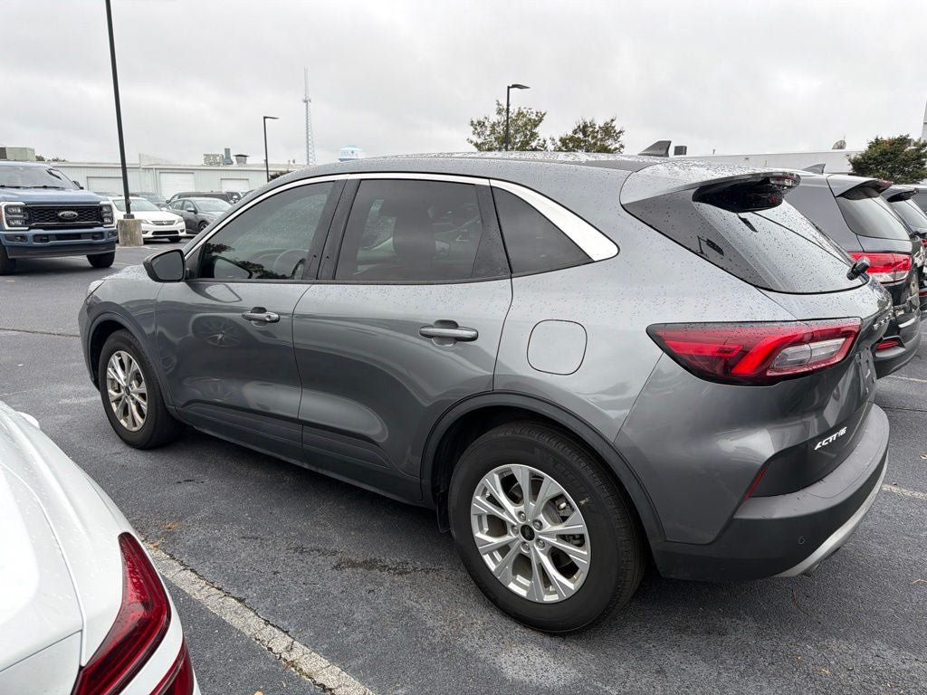 Certified 2023 Ford Escape Active w/ Tech Pack #1 FWD image 6
