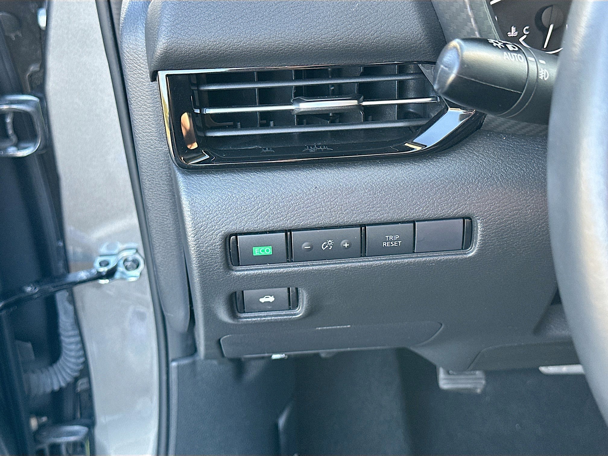 Used 2023 Nissan Sentra SR w/ Midnight Edition Package image 10