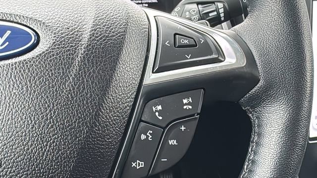 Certified 2023 Ford Edge Titanium w/ Class II Trailer Tow Package image 24