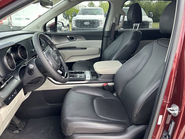 Used 2022 Kia Carnival LX image 26