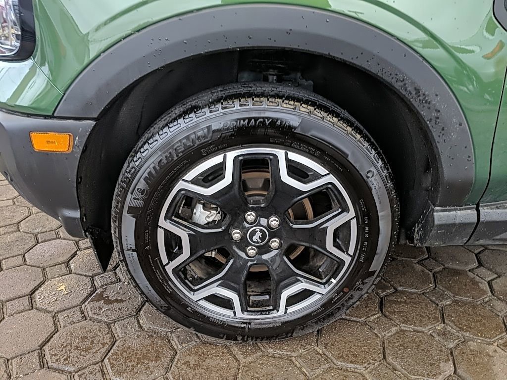 Certified 2025 Ford Bronco Sport Outer Banks w/ Outer Banks Tech Package+ image 9