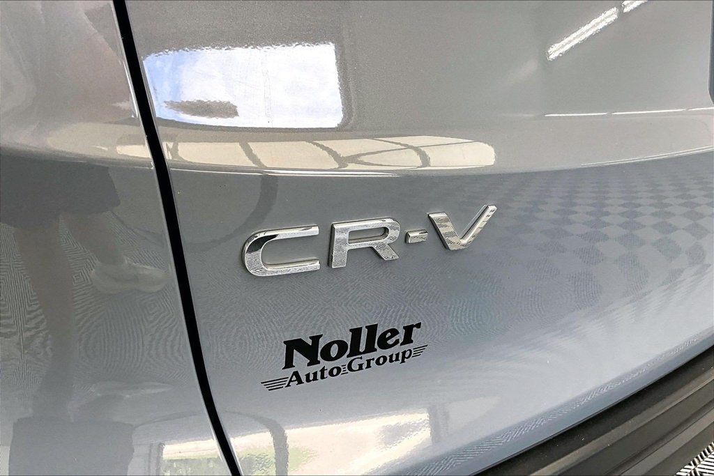 Used 2025 Honda CR-V LX image 8