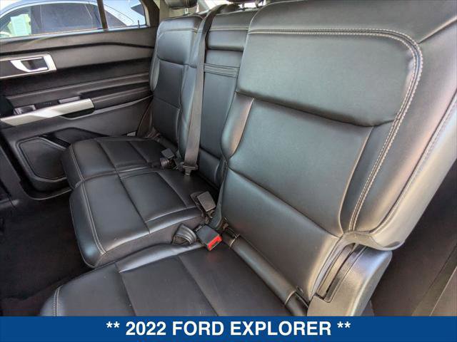 Certified 2022 Ford Explorer XLT w/ Equipment Group 202A image 21