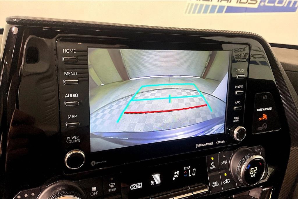 Used 2021 Toyota Highlander XSE FWD image 17